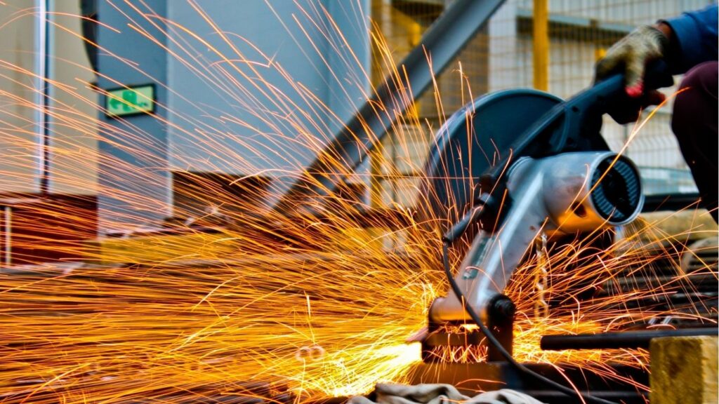 Doanh Nghiệp Cần Quản Lý Hồ Sơ Huấn Luyện Ra Sao?